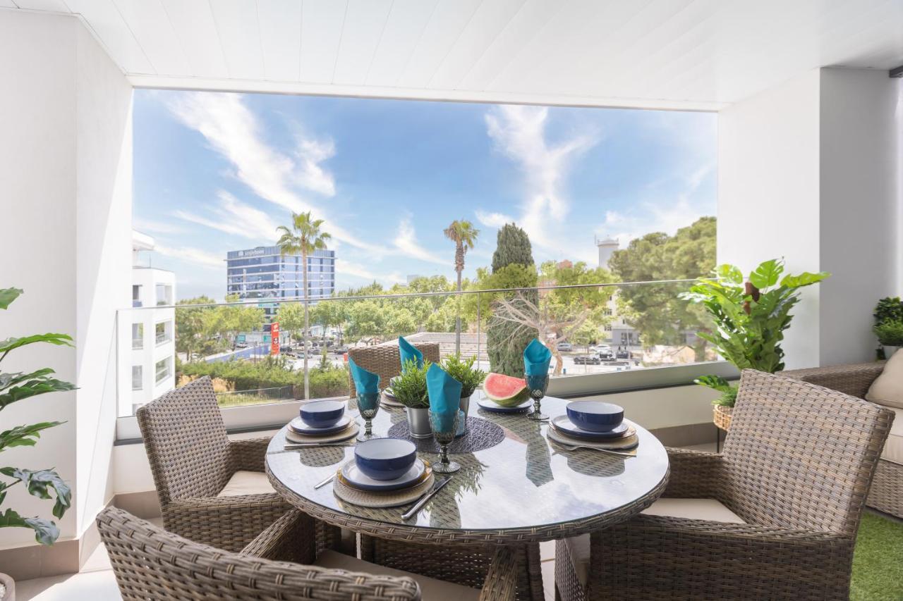 Marbella Luxury Brand New 2-Bedroom Apartment, 3 Min Walk To The Beach! Bagian luar foto