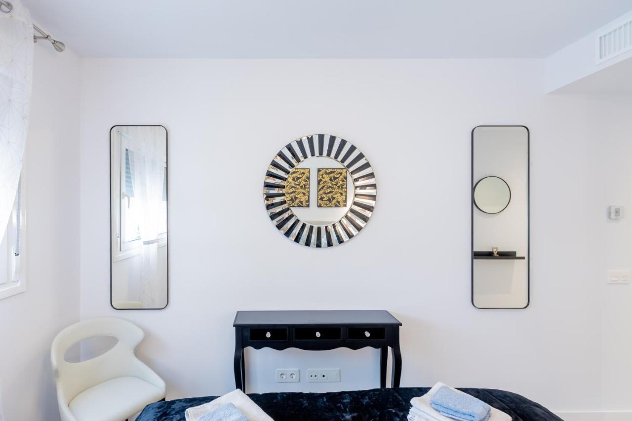 Marbella Luxury Brand New 2-Bedroom Apartment, 3 Min Walk To The Beach! Bagian luar foto