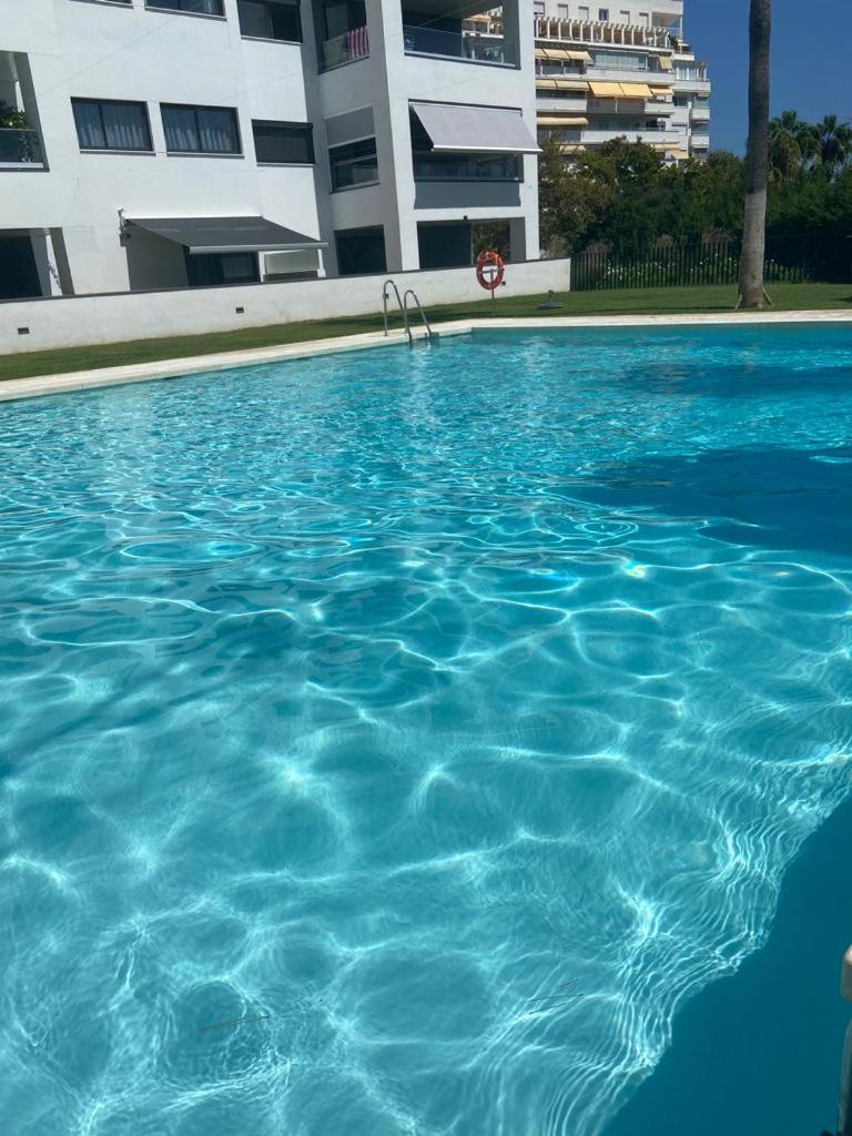Marbella Luxury Brand New 2-Bedroom Apartment, 3 Min Walk To The Beach! Bagian luar foto